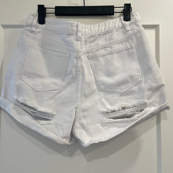Tiger Mist White Denim shorts - Picture 2 of 4